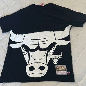 Mitchell & Ness Black and White Bulls Graphic Tee